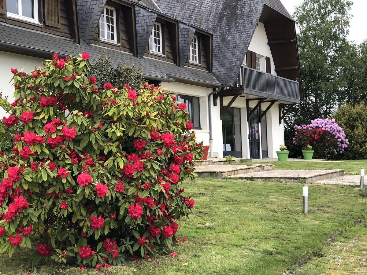 Hotel La Cle Des Champs Le Teilleul Exterior foto